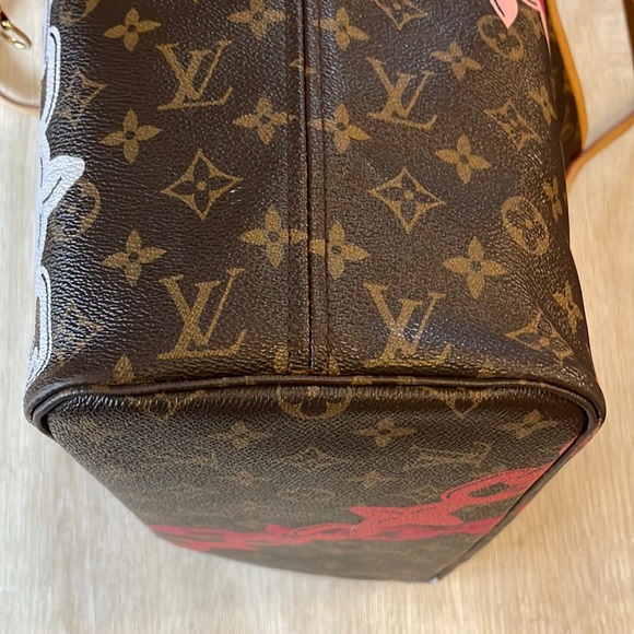🛑SOLD🛑🌟Louis Vuitton Limited Edition Neverfull MM Bay Chain🌟 - Picture 10 of 16
